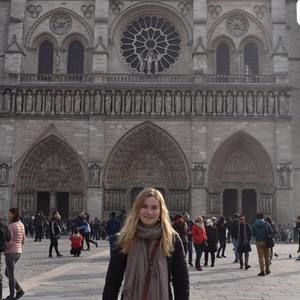 Meet your Posher, Dominique